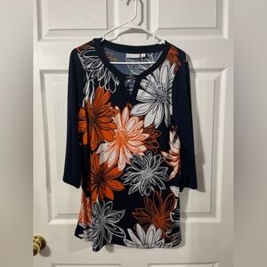 Beautiful Susan Graver blouse